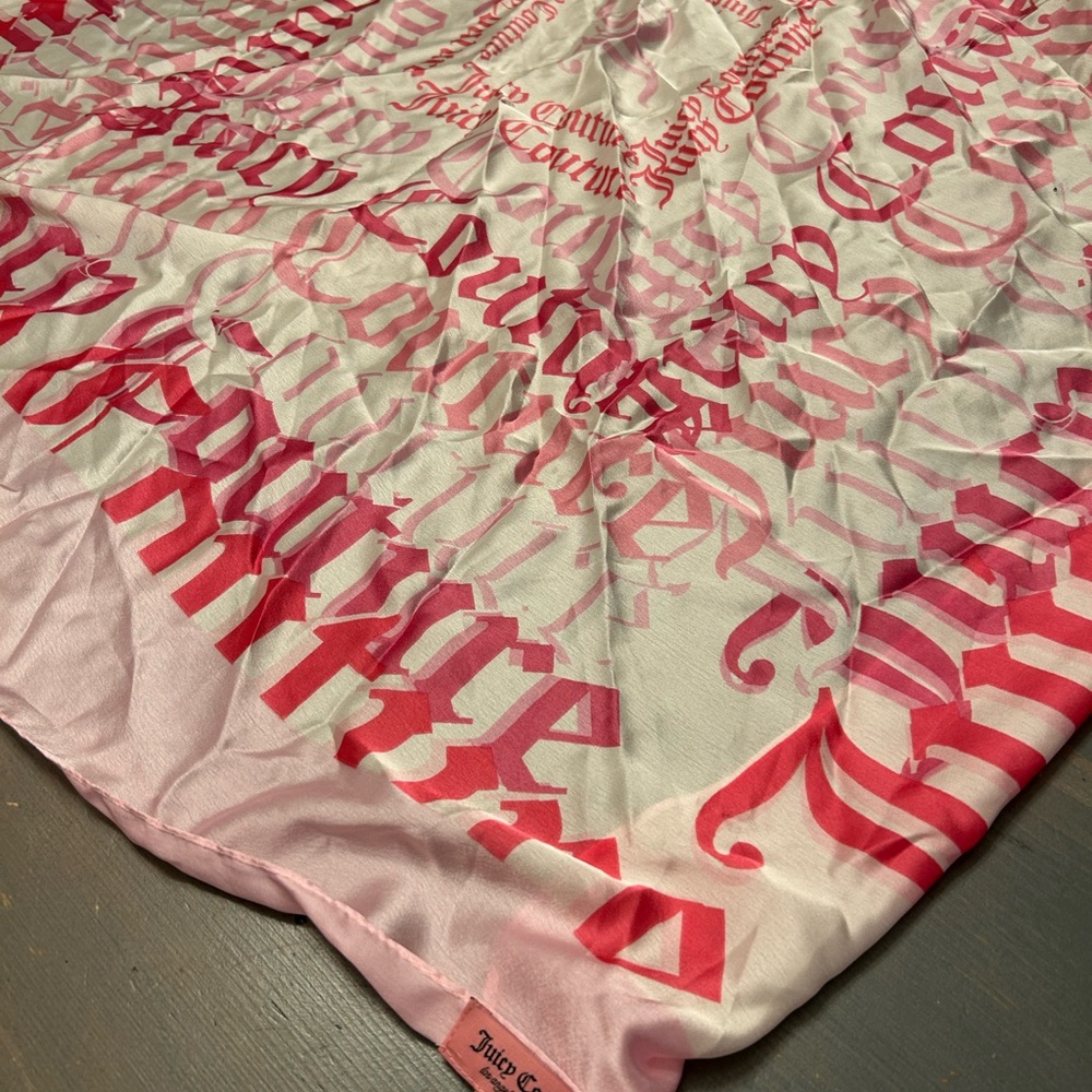 Stunning Juicy couture scarf - Picture 3 of 6
